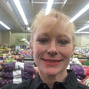 Meet your Posher, Angie